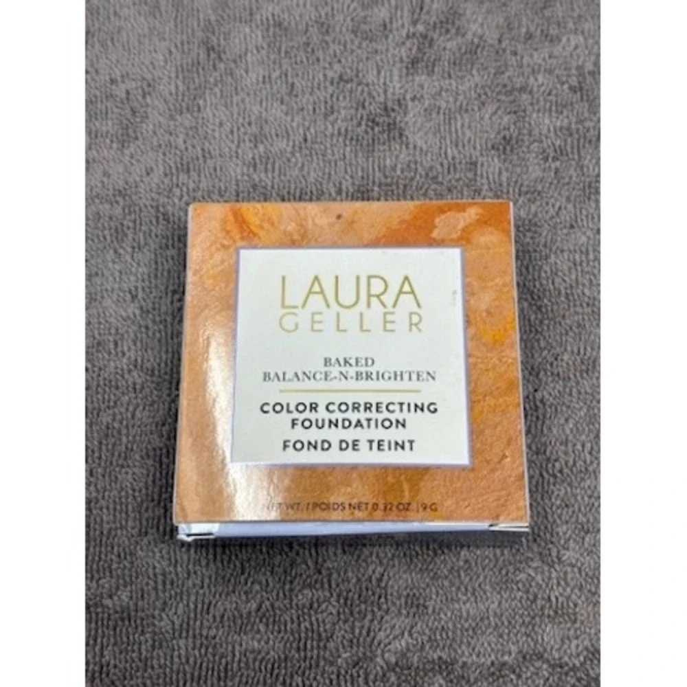Laura Geller Baked Balance-N-Brighten Foundation Women Fair New Color Correcting